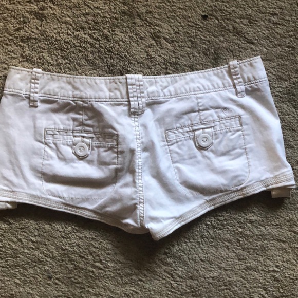 White Aeropostale mini shorts Size 7/8 - Picture 2 of 3